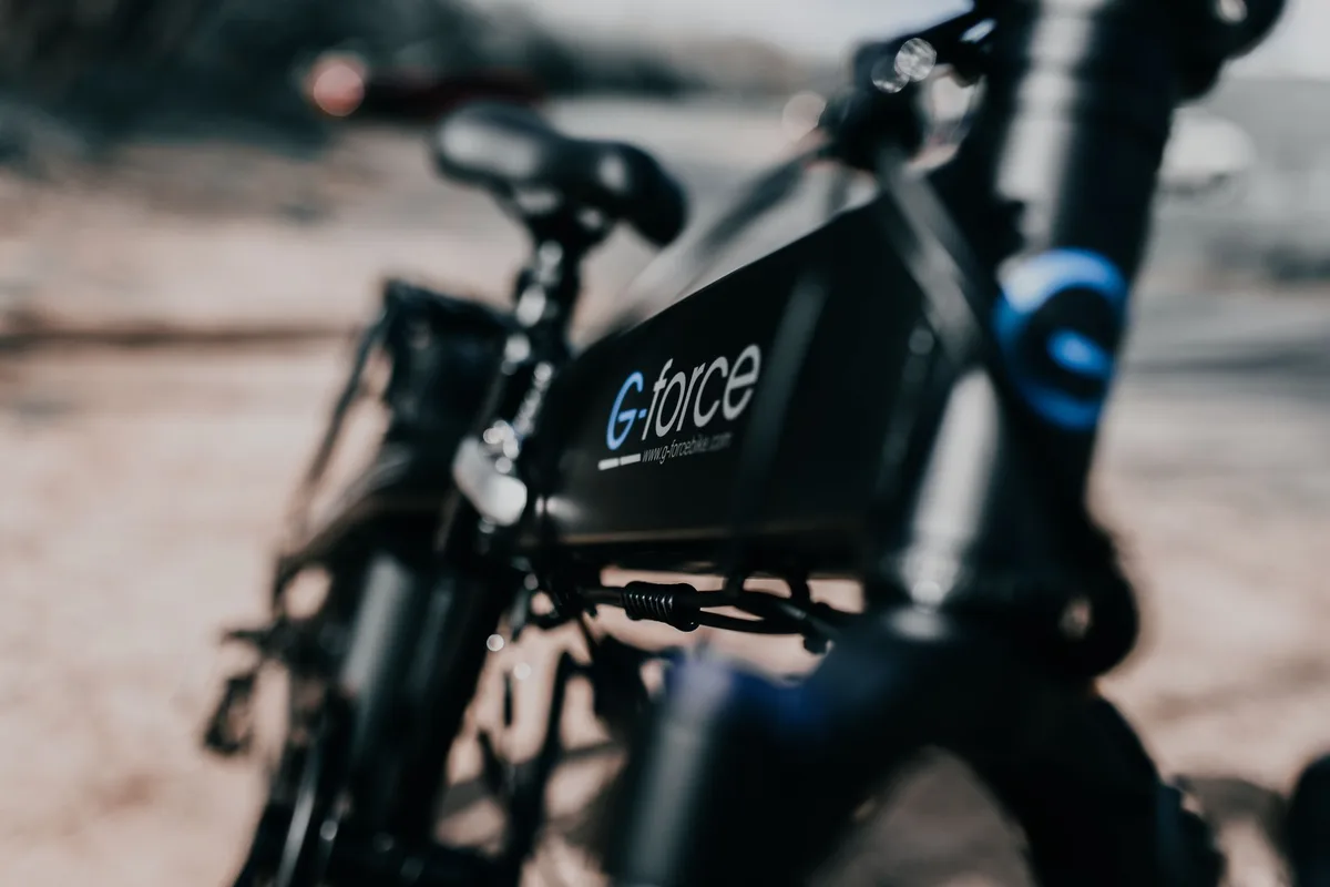 Indicateur de charge d'une batterie de vélo électrique montrant un niveau bas