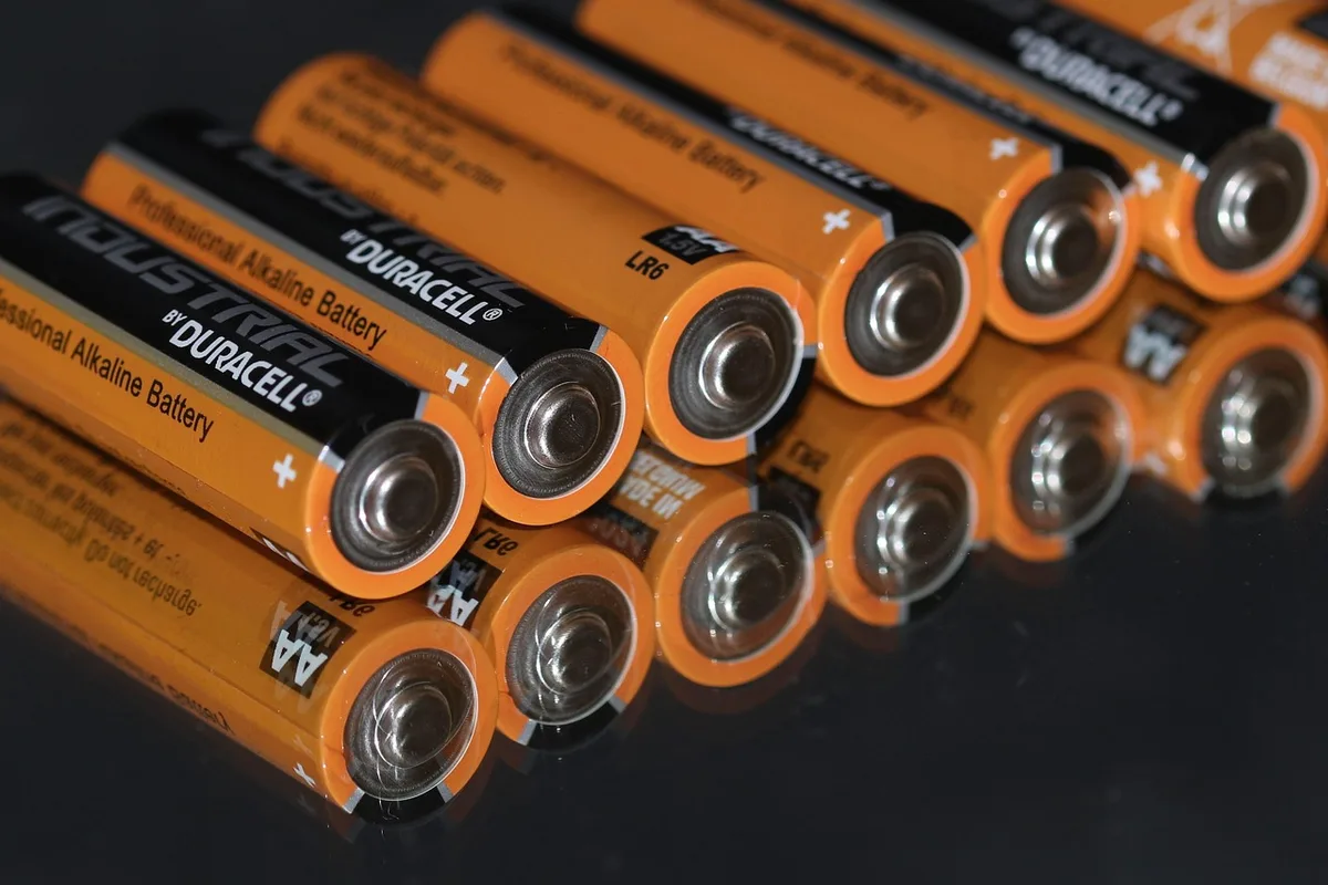 Batterie de vélo électrique stockée à 40% dans un placard sec