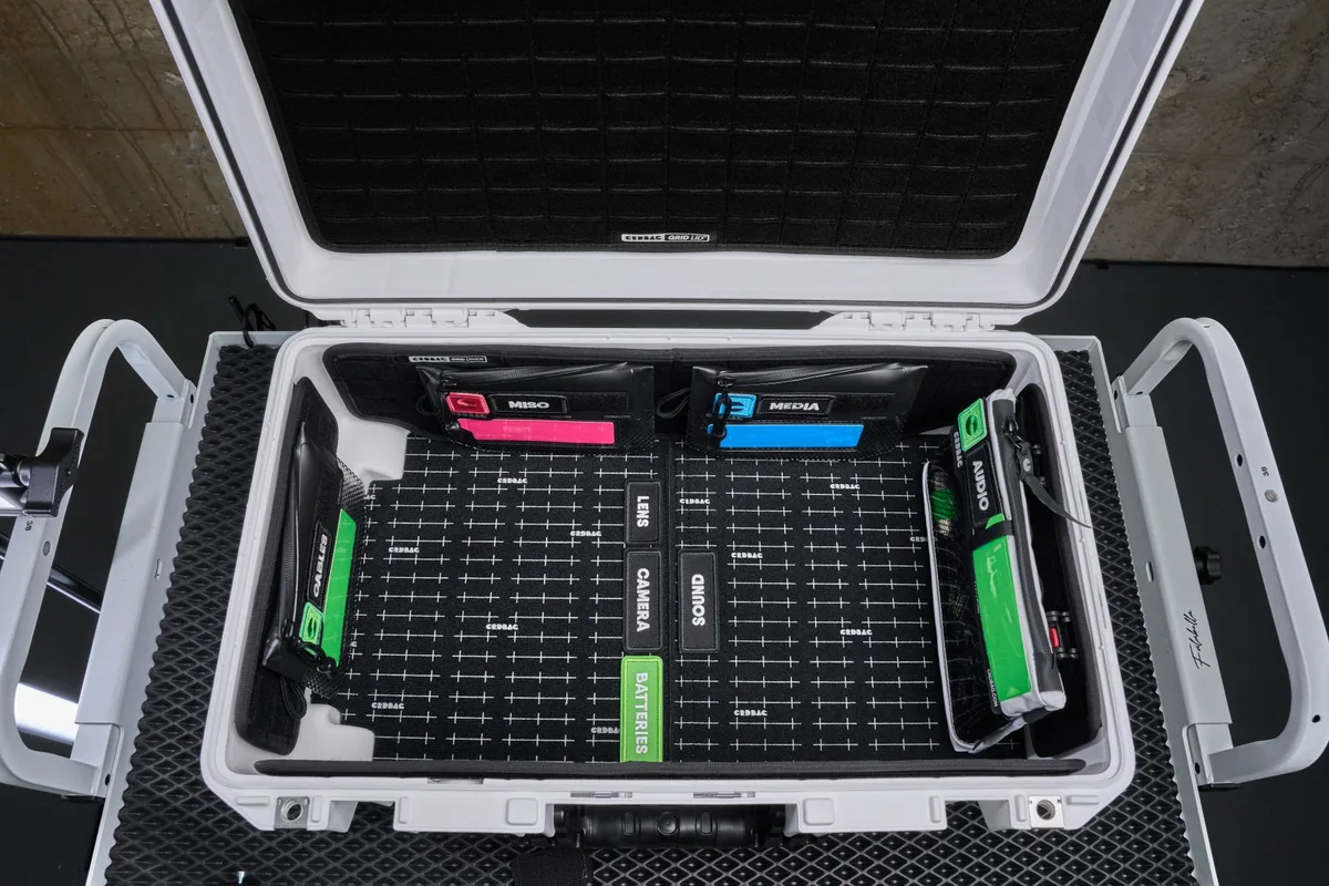 Batterie de vélo électrique stockée sur une étagère à environ 40%